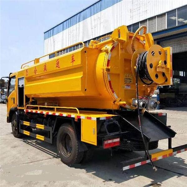 六盤(pán)水市新能源5噸聯(lián)合疏通車(chē)市場(chǎng)觀察 技術(shù)升級(jí)與價(jià)格參考